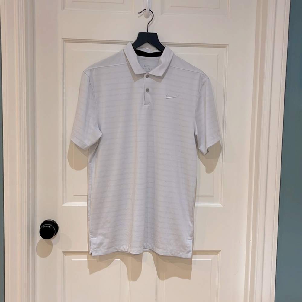Nike Dri-Fit Golf shirt. Men’s S